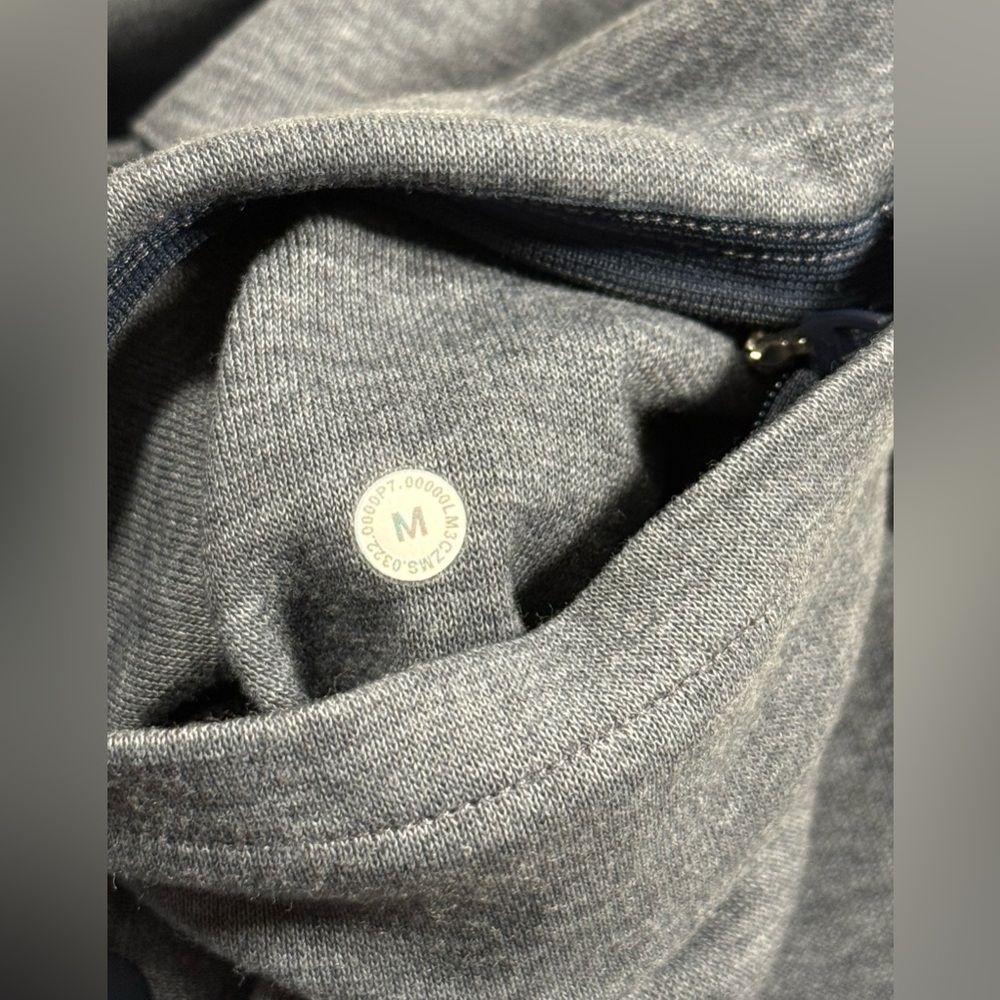 Lululemon Sz Medium Gray Performance Button Down … - image 6
